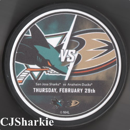 2023-2024 Matchup Puck