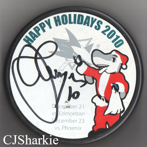 2010-2011 Happy Holidays Puck