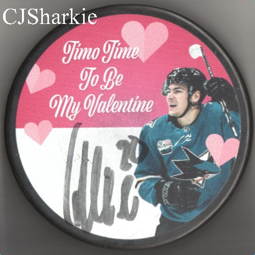 2018-2019 Valentine's Day Puck